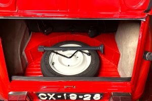 ab32a065-0f81-4549-aacb-77e50f6966d3